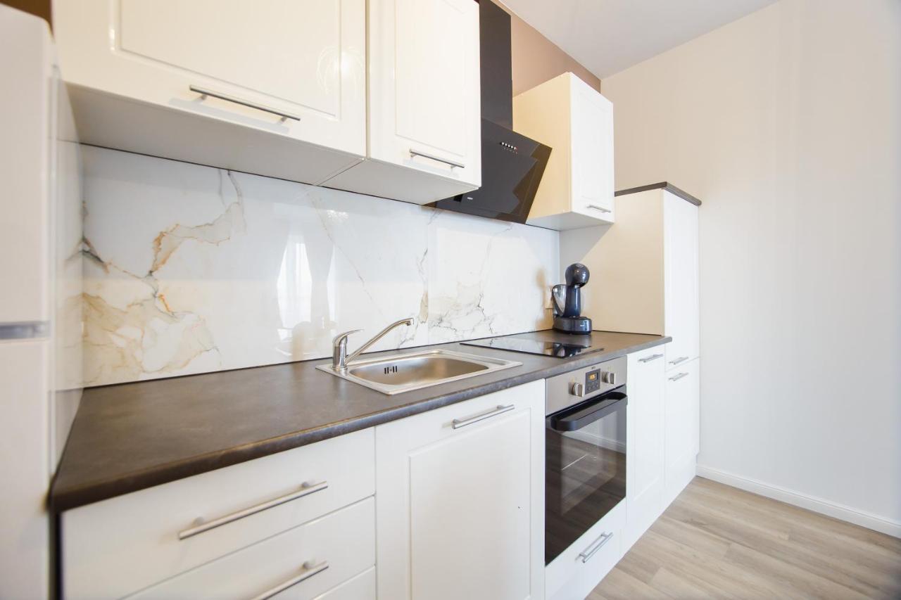 Trio Orange Apartman Nagyvárad Kültér fotó