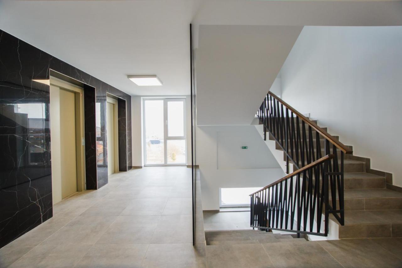Trio Orange Apartman Nagyvárad Kültér fotó